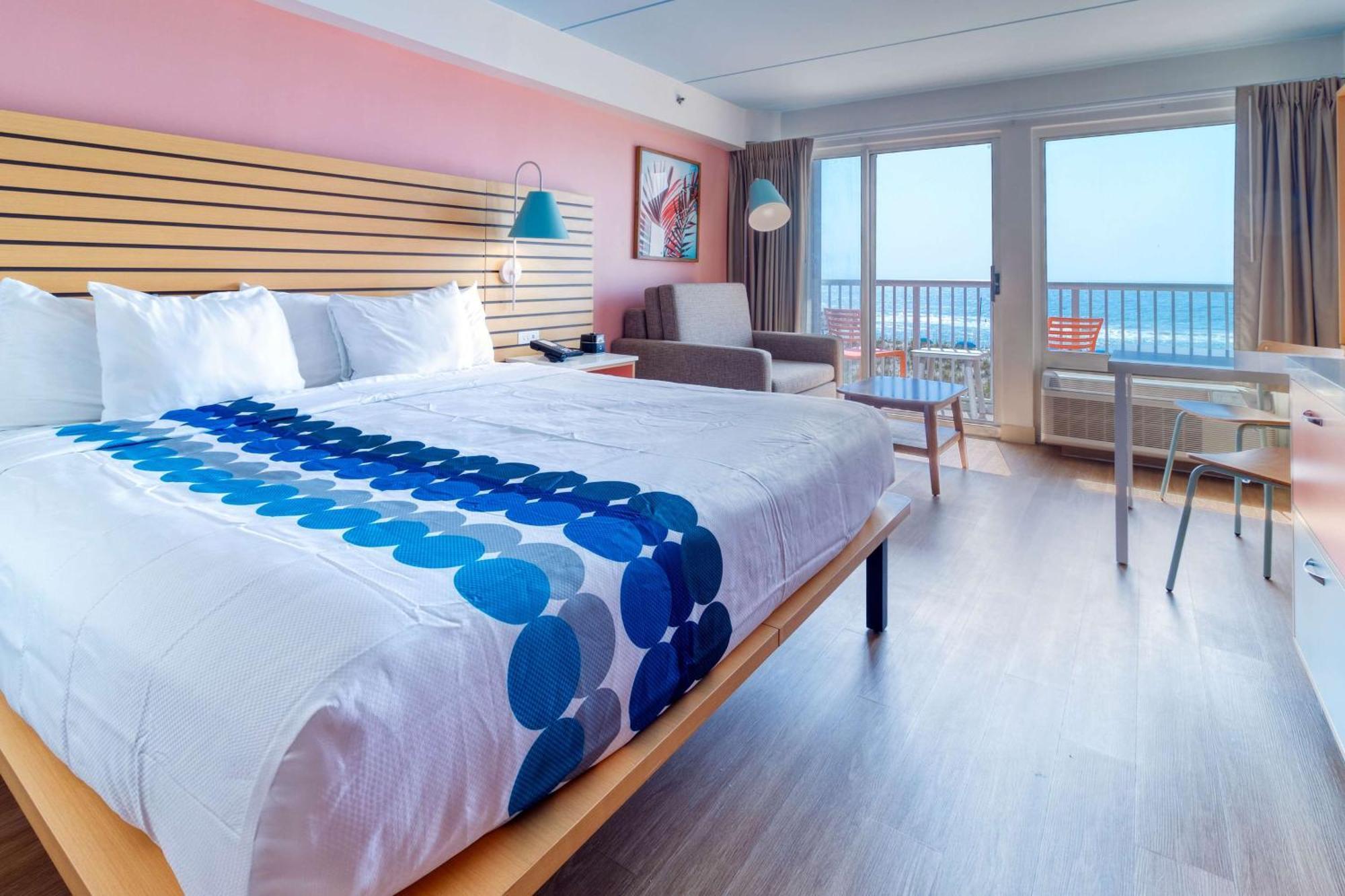 Golden Sands Carolina Beach Oceanfront, Tapestry By Hilton Exterior photo